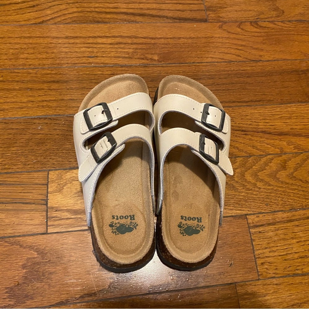 Roots Sandals | Two Strap Sandals | size 6 | pearl white | BARELY USED